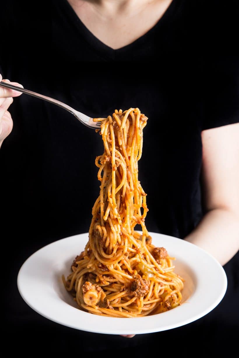 Ready in 20 mins. Super easy & flavorful One Pot Pressure Cooker Spaghetti Bolognese. Quick easy dinner idea for busy weeknights.