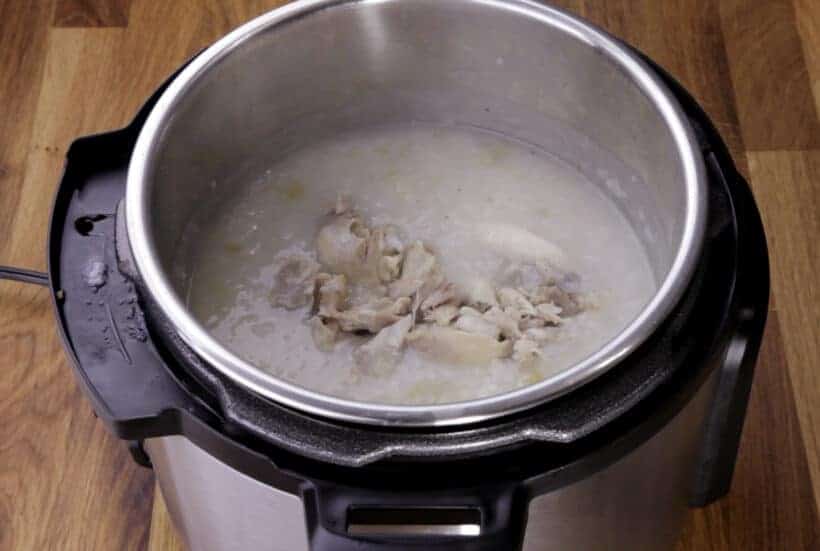 add shredded chicken in Instant Pot Congee  #AmyJacky #InstantPot #PressureCooker #recipe #chicken