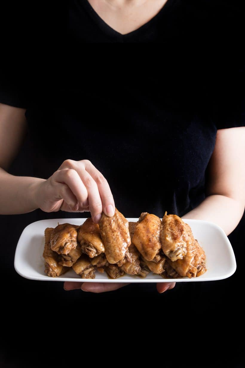 Make these Honey Soy Chicken Wings with 10 mins prep! Super flavorful & tender honey garlic chicken wings are great for dinners, parties, picnics or BBQ.