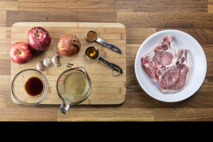 pork chops and applesauce recipe easy pork chops and applesauce recipe easy