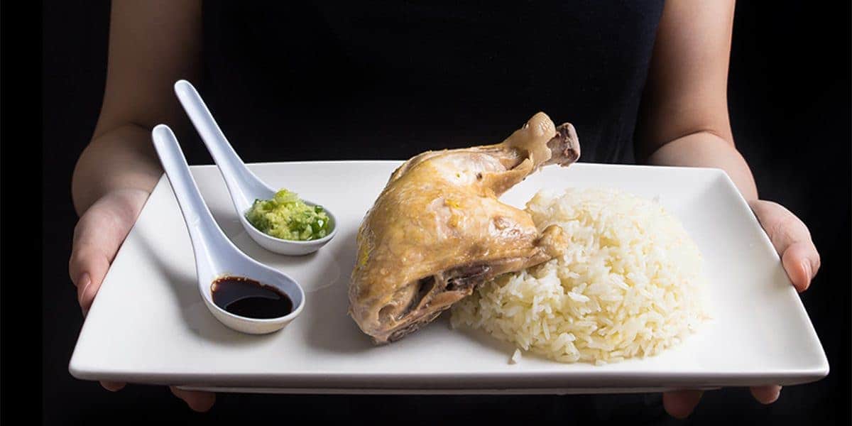 SINGAPOREAN HAINANESE CHICKEN RICE