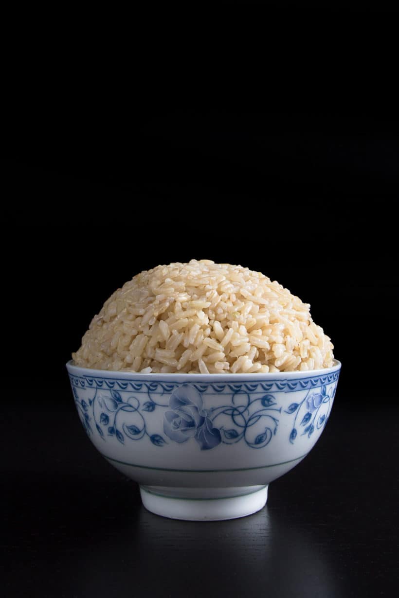 https://www.pressurecookrecipes.com/wp-content/uploads/2016/07/instant-pot-brown-rice-820x1230.jpg