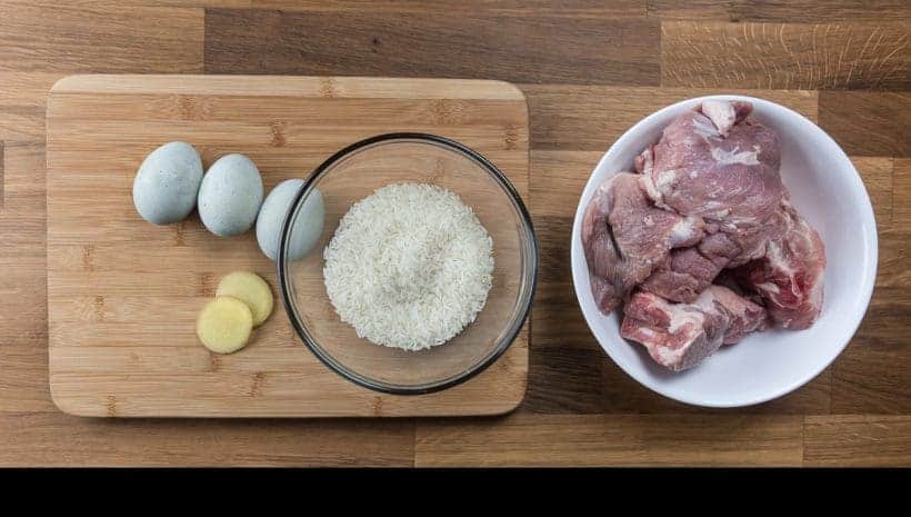  Congee de porc aux œufs du siècle chinois dans la recette de l'autocuiseur Ingredients Ingrédients 