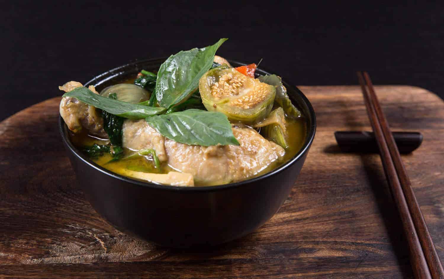 Make this Instant Pot Thai Green Curry Chicken Recipe (Gang Kiew Wan Gai). Addictive to eat pressure cooker curry with rich depths of flavors & fragrance.