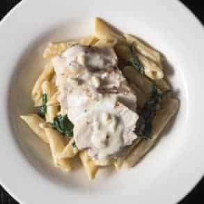 instant pot chicken alfredo | pressure cooker chicken alfredo | instant pot alfredo | instant pot chicken alfredo pasta | instant pot chicken alfredo penne | instant pot chicken recipes | instant pot pasta #AmyJacky #InstantPot #PressureCooker #recipes #pasta #kid-friendly