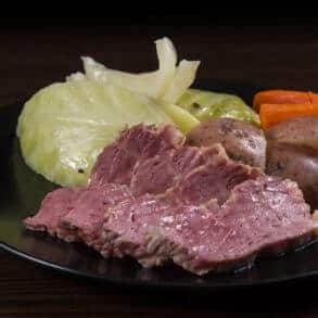 instant pot corned beef | corned beef instant pot | instant pot corned beef and cabbage | pressure cooker corned beef | corned beef cabbage instant pot | corned beef brisket instant pot #AmyJacky #InstantPot #PressureCooker #recipe #beef #holiday