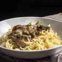 Make Umami Instant Pot Beef Stroganoff Recipe (Pressure Cooker Beef Stroganoff)! A satisfying mouthful sensation of tender beef in addictive umami sauce.