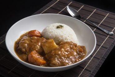 Make Easy Weeknight Japanese Instant Pot Chicken Curry Recipe (Pressure Cooker Chicken Curry) with simple ingredients. Satisfy your cravings for comforting Japanese Curry Rice in less than an hour!