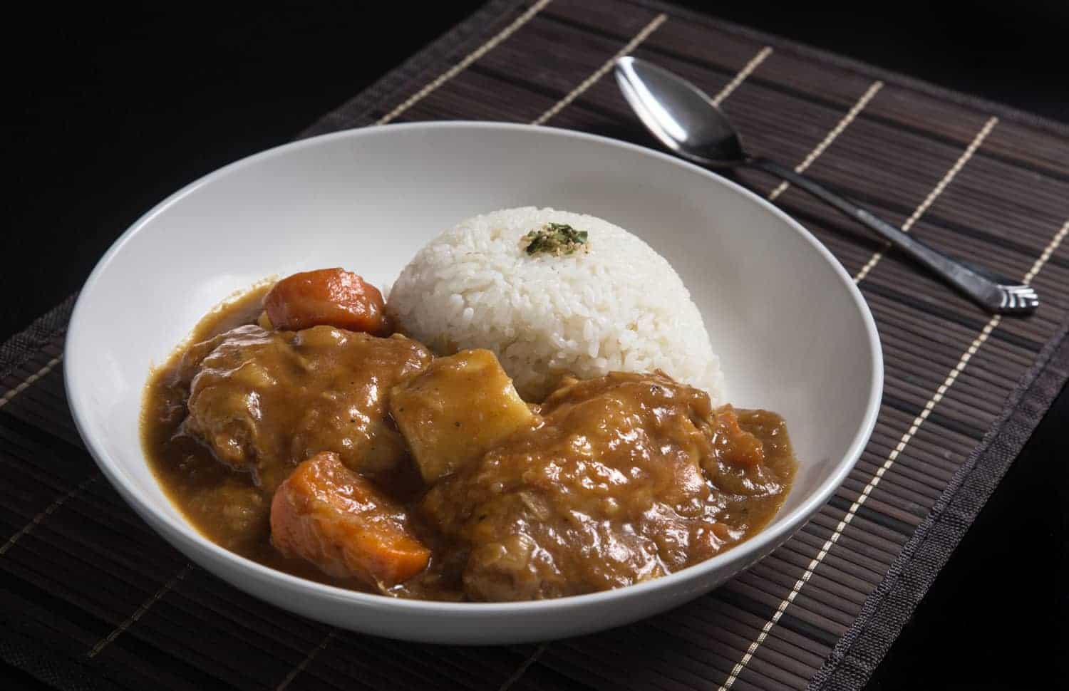 Make Easy Weeknight Japanese Instant Pot Chicken Curry Recipe (Pressure Cooker Chicken Curry) with simple ingredients. Satisfy your cravings for comforting Japanese Curry Rice in less than an hour!