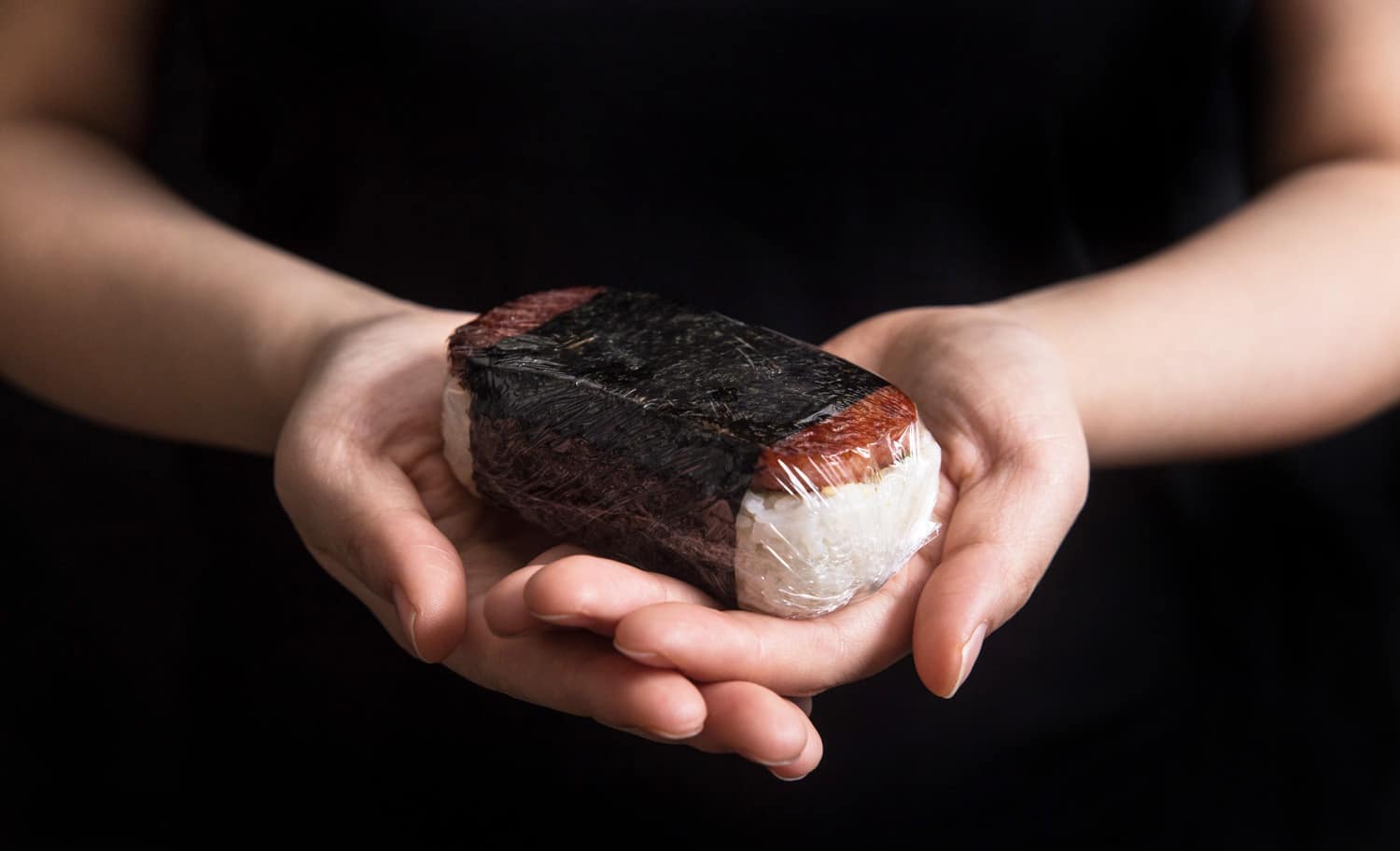 https://www.pressurecookrecipes.com/wp-content/uploads/2017/08/instant-pot-spam-musubi-recipe.jpg