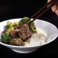 Skip the Chinese takeout and make this Classic Instant Pot Beef and Broccoli Recipe (Pressure CookerΒ Beef and Broccoli). Tender, garlicky beef with crunchy broccoli is ultimate comfort food at its best!