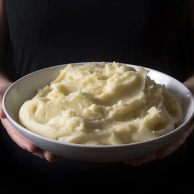 Michelin-Star Inspired Instant Pot Mashed Potatoes Recipe: how to make the best homemade mashed potatoes with 4 simple ingredients. Creamy smooth, fluffy and buttery spoonful of heaven.