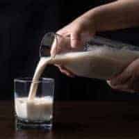 Make 3-Ingredient Fresh Instant Pot Soy Milk Recipe (Pressure Cooker Soy Milk 豆漿, 豆奶) in 4 super easy steps. Clean, No Additives, No Added Sugar, Frugal, Vegan, Gluten-free. #instantpot #instapot #pressurecooker #powerpressurecooker #soymilk #vegan #vegetarian #glutenfree #drinks #recipes #chineserecipes