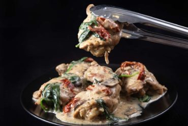 Creamy Instant Pot Tuscan Chicken Recipe (Pressure Cooker Tuscan Garlic Chicken): Make Italian-inspired tender chicken in simple yet richly balanced creamy garlic sauce with caramelized mushrooms and sweet sun-dried tomatoes. Crazy satisfying easy weeknight meal! #instantpot #instapot #pressurecooker #powerpressurecooker #instantpotrecipes #recipes #italianrecipes #chicken