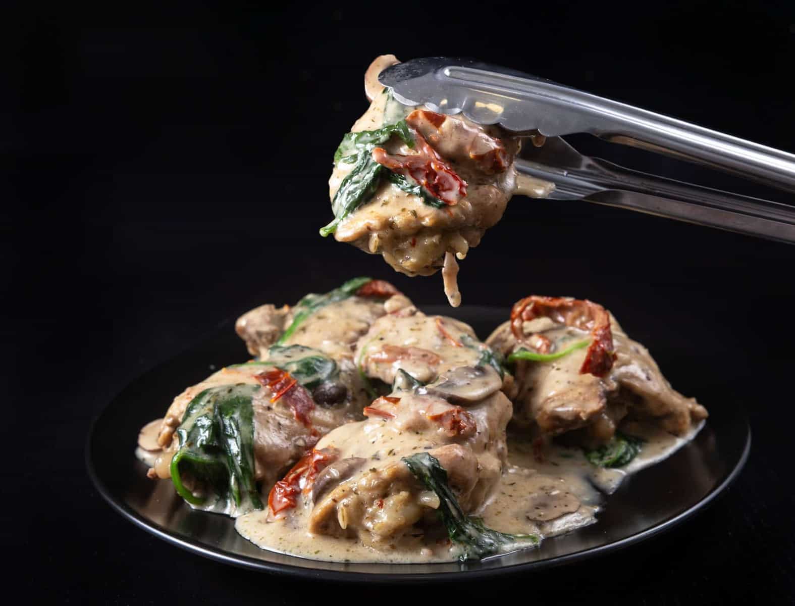 Creamy Instant Pot Tuscan Chicken Recipe (Pressure Cooker Tuscan Garlic Chicken): Make Italian-inspired tender chicken in simple yet richly balanced creamy garlic sauce with caramelized mushrooms and sweet sun-dried tomatoes. Crazy satisfying easy weeknight meal! #instantpot #instapot #pressurecooker #powerpressurecooker #instantpotrecipes #recipes #italianrecipes #chicken