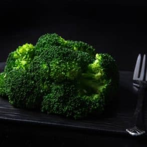 Instant Pot Broccoli Recipe: Make Easy & Quick Steamed Broccoli in Instant Pot with perfect texture every time! Deliciously healthy side dish. #instantpot #pressurecooker #vegan #vegetarian #recipe #keto #paleo