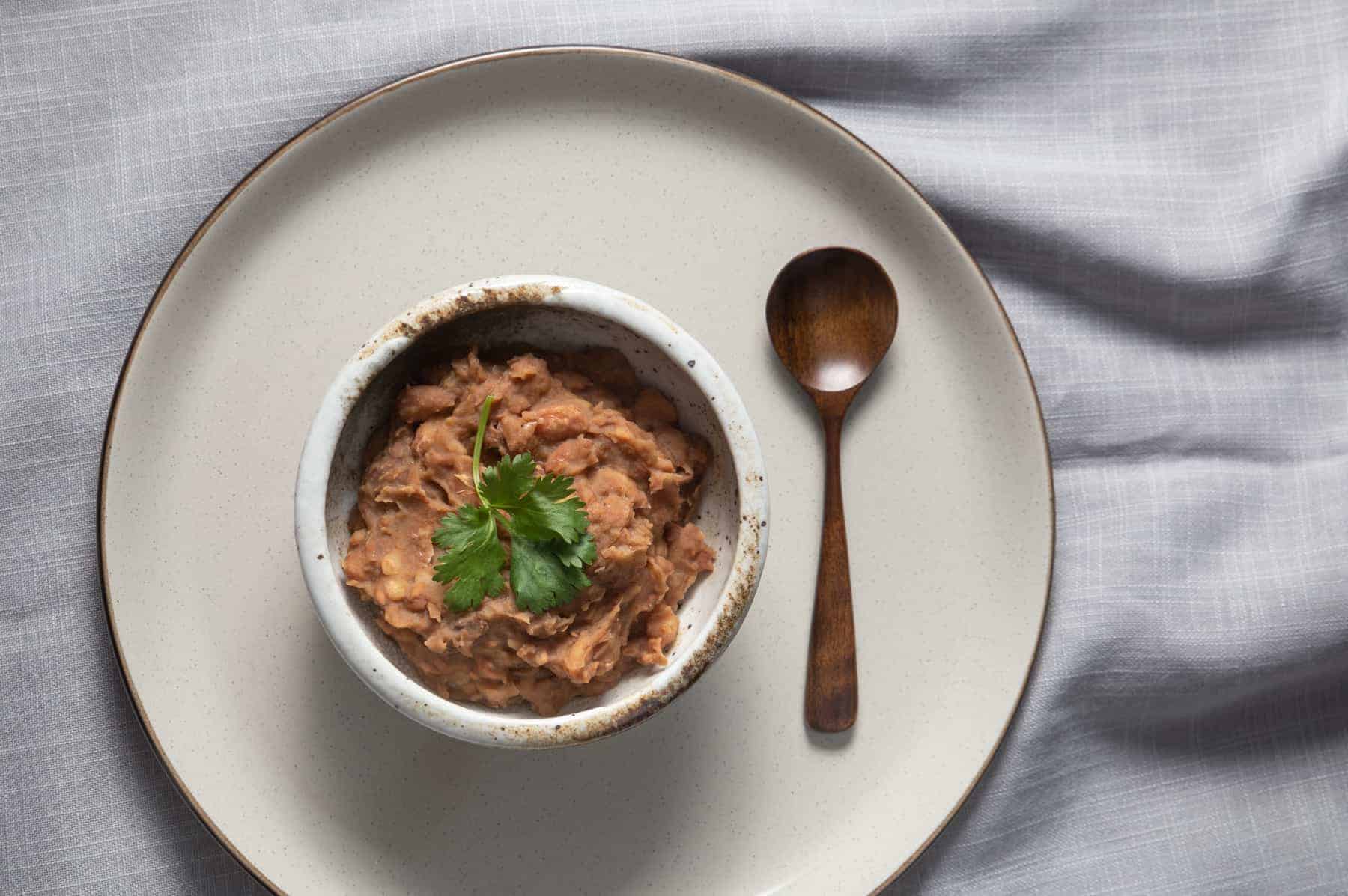 Instant Pot Refried Beans | Pressure Cooker Refried Beans | Instant Pot Pinto Beans | Instant Pot Beans | frijoles refritos | Mexican | Vegan | Vegetarian | Instant Pot Recipes #instantpot #pressurecooker #recipe #beans #side #dip #mexican
