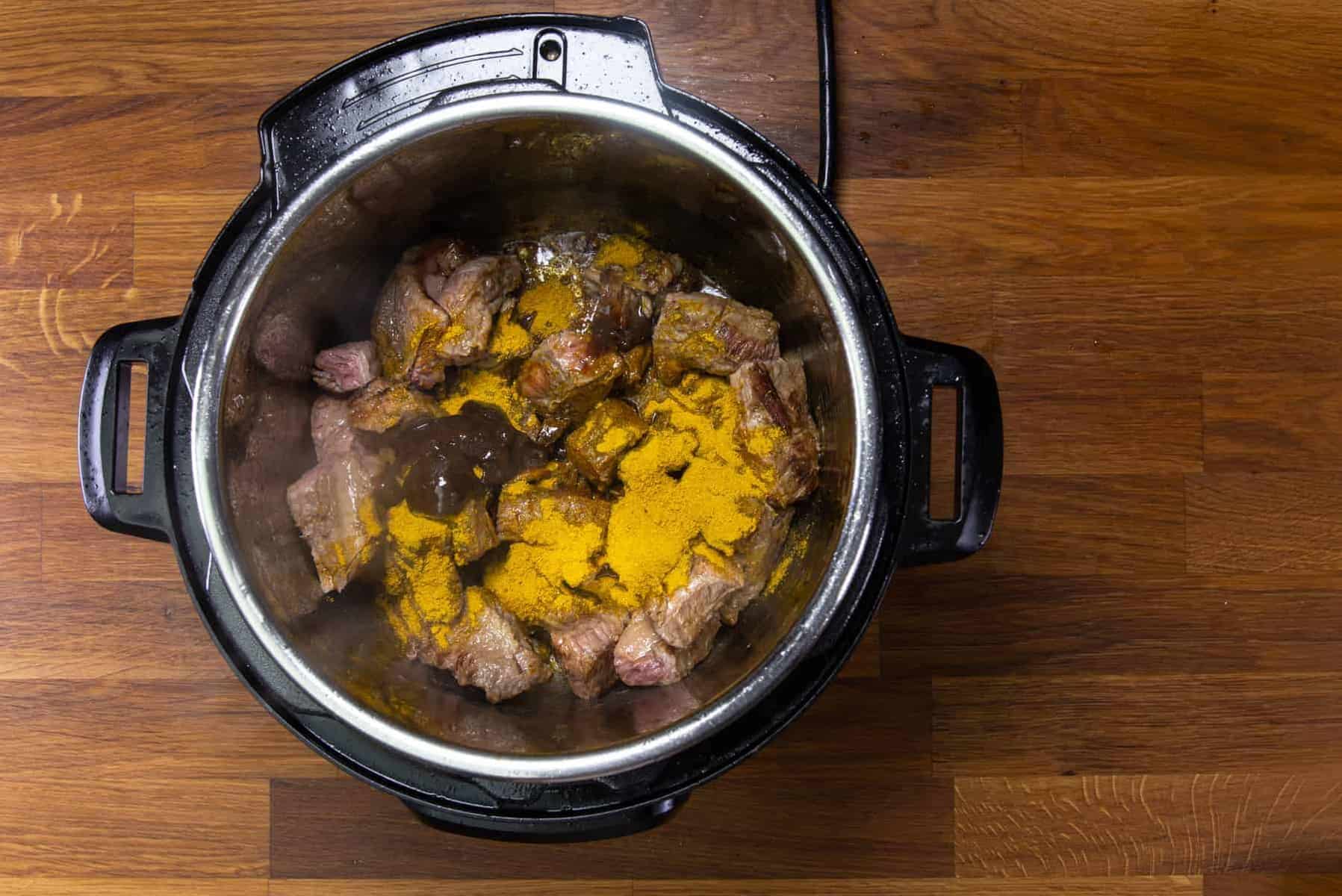 Instant Pot HK Beef Curry (港式咖喱牛腩) Tested by Amy + Jacky