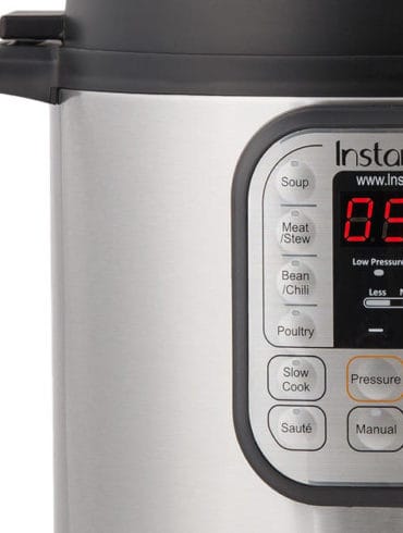 How to Use Instant Pot: Ultimate Instant Pot Beginners Guide. Step-by-Step Photos, Videos to help you get started before first use. #instantpot #pressurecooker #easy #recipes