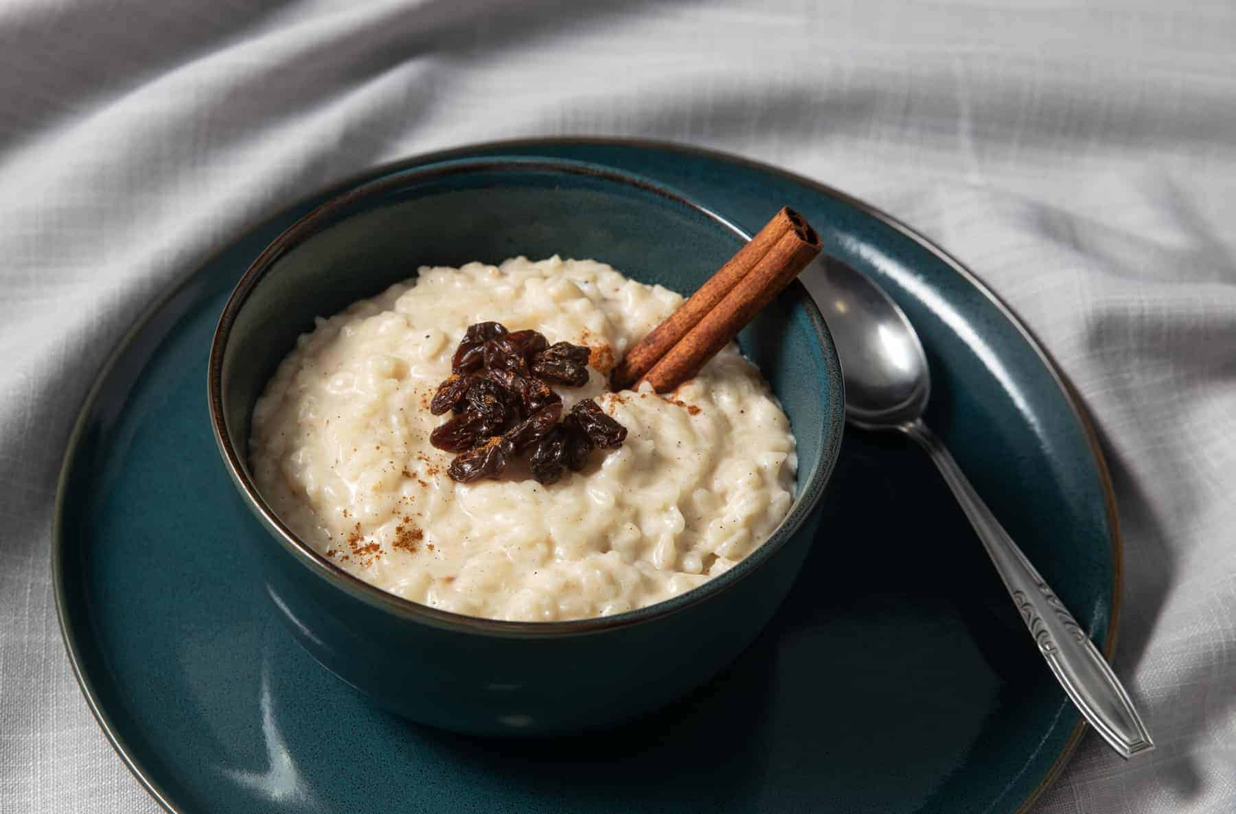 Instant Pot Rice Pudding | Pressure Cooker Rice Pudding | Instapot Rice Pudding | Easy Rice Pudding | Instant Pot Recipes | Pressure Cooker Recipes | Rice Recipes | Instant Pot Dessert #instantpot #recipes #easy #dessert #sweet #pressurecooker