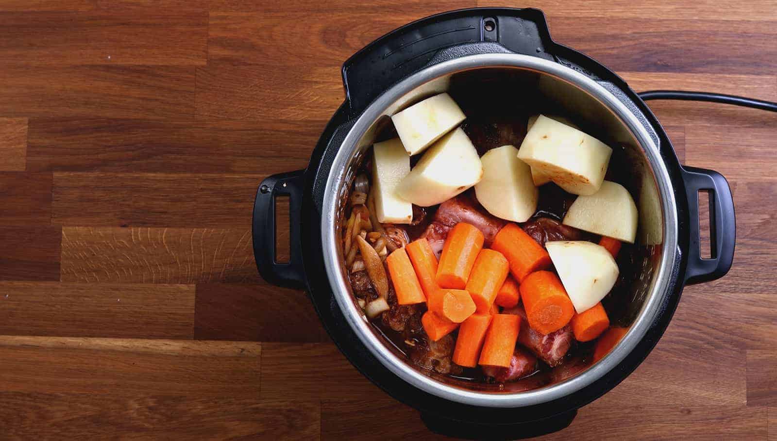 How To Cook Oxtails In An Electric Pressure Cooker at Sabrina Bender blog