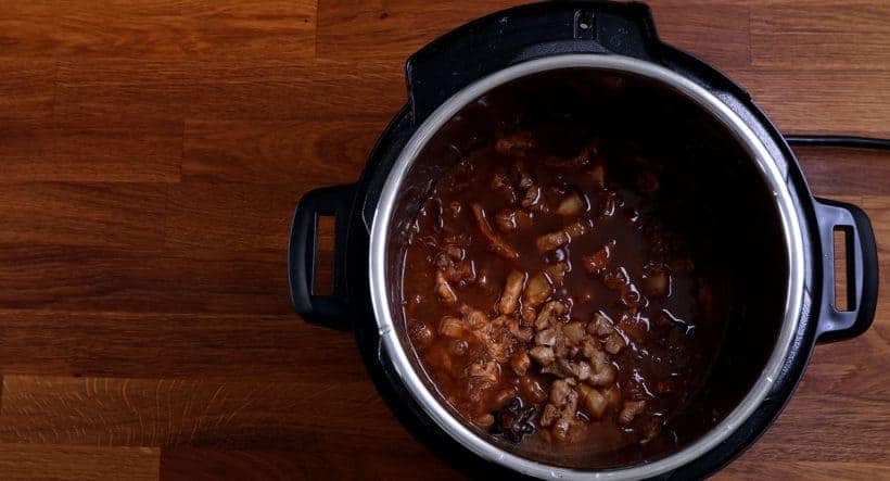 Instant Pot Taiwanese Braised Pork Belly