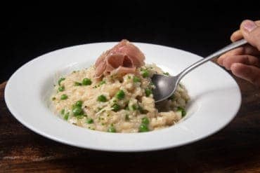 instant pot risotto | pressure cooker risotto | instant pot risotto recipes | instant pot risotto peas | arborio rice instant pot cook time | instant pot parmesan risotto | risotto in instant pot | arborio rice instant pot | instant pot rice #AmyJacky #InstantPot #PressureCooker #rice #sides #vegetarian
