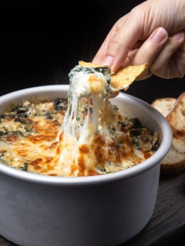 instant pot spinach artichoke dip | spinach artichoke dip instant pot | pressure cooker spinach artichoke dip | air fryer spinach artichoke dip | instant pot artichoke spinach dip | best spinach artichoke dip | easy spinach artichoke dip | party recipes | appetizer recipes #AmyJacky #InstantPot #PressureCooker #recipes #christmas #thanksgiving #superbowl