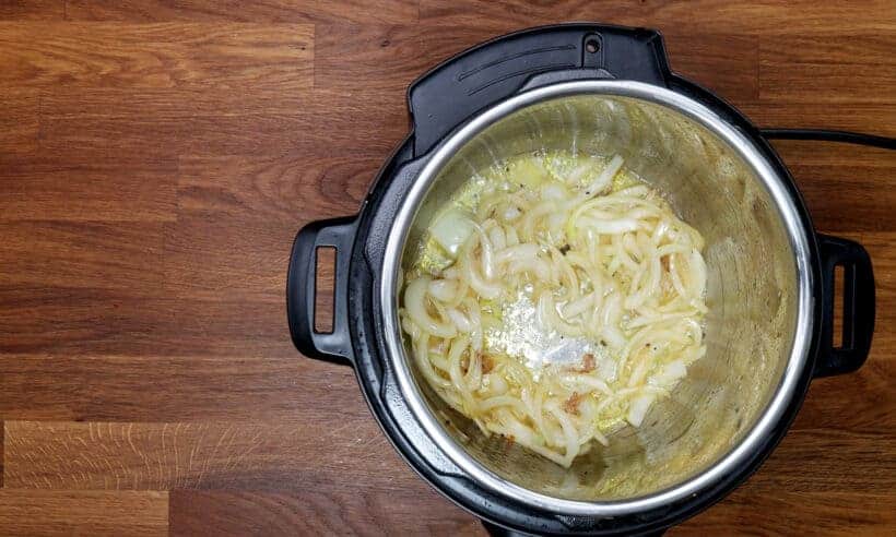 saute onions in Instant Pot Pressure Cooker   #AmyJacky #InstantPot #PressureCooker #recipe 