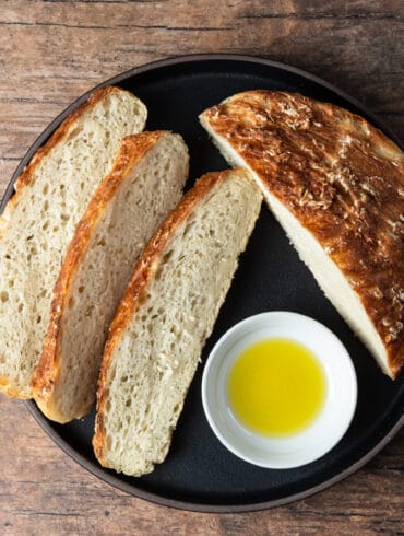 instant pot bread | bread in instant pot | bread recipe | instant pot no knead bread | bake bread in instant pot | pressure cooker bread | instant pot crusty bread | artisan bread #AmyJacky #InstantPot #PressureCooker #recipe #AirFryer