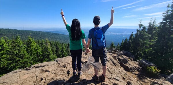 news-20200728-hiking