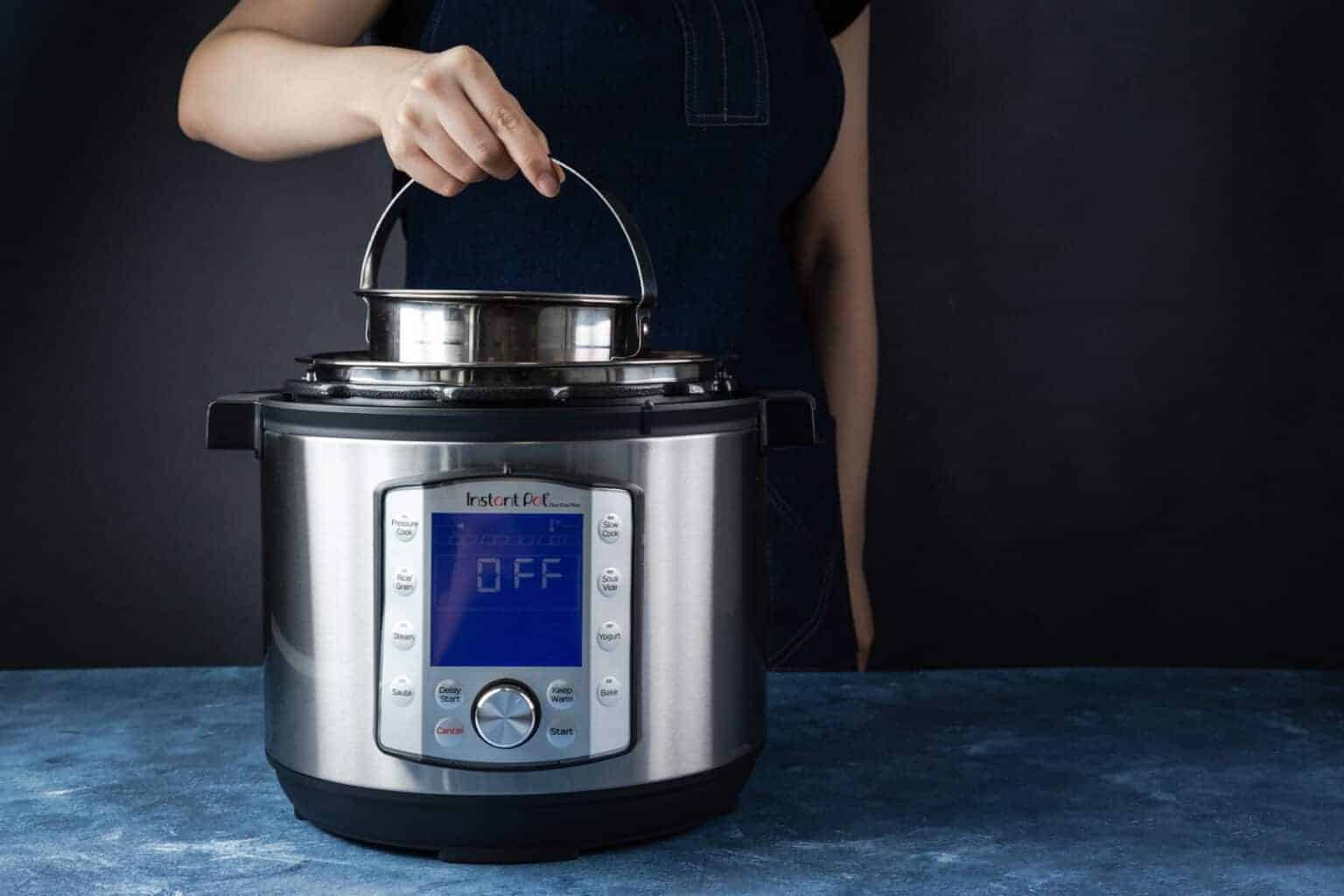 Instant Pot Trivet Beginner's Guide How to Use + All You Need to Know