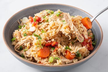 instant pot chicken and rice | chicken and rice instant pot | chicken rice instant pot | instant pot chicken thighs and rice | pressure cooker chicken and rice