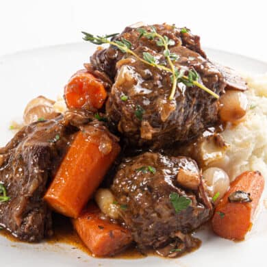 instant pot beef bourguignon | instant pot beef burgundy | beef bourguignon pressure cooker | boeuf bourguignon | bœuf à la Bourguignonne