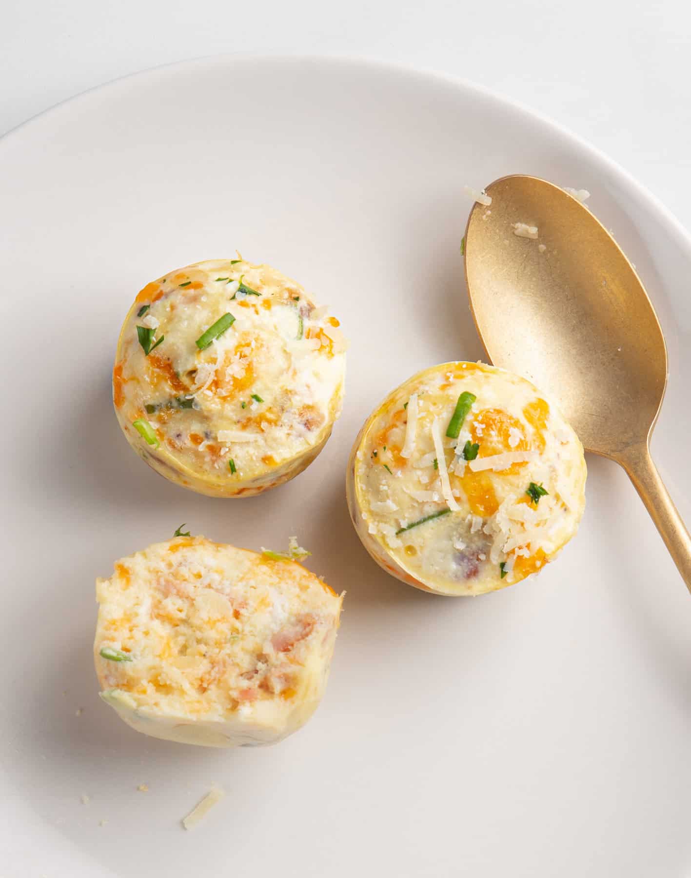 https://www.pressurecookrecipes.com/wp-content/uploads/2023/06/pressure-cooker-egg-bites.jpg